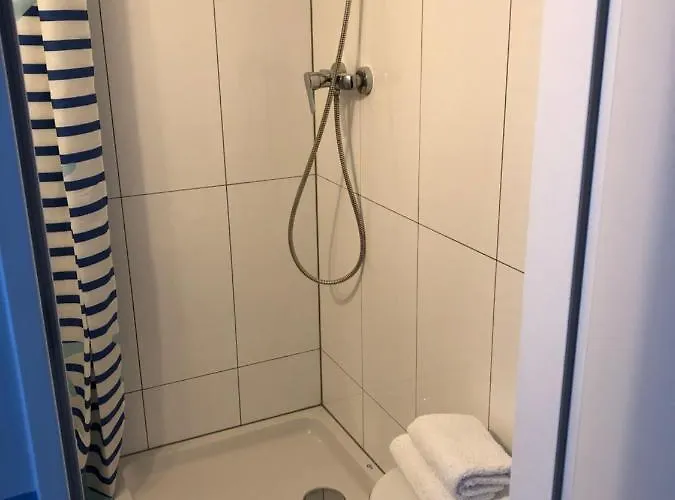 Sas Δωμάτια σε οικογενειακή κατοικία *